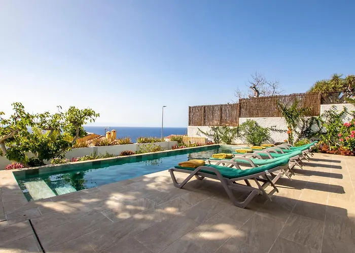 The Mango House فيلة *