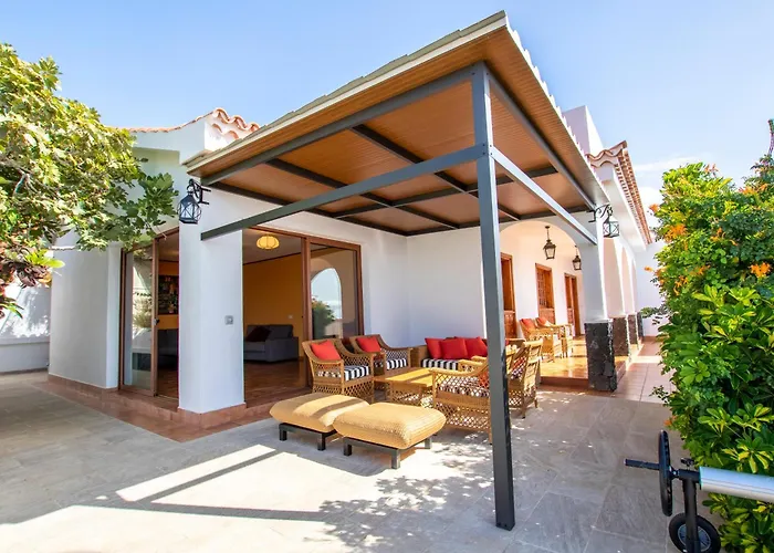 The Mango House فيلة *