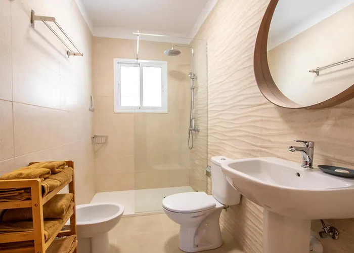 Willa The Mango House *